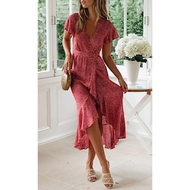 This $38 Wrap Maxi Dress Has 6,167 Five-Star Amazon Reviews This $38 Wrap Maxi Dress Has 6,167 Five-Star Amazon Reviews