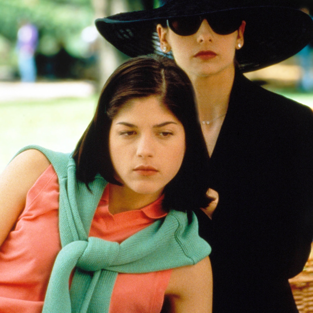 Here #39 s What Selma Blair Did With Her Sarah Michelle Gellar Cut Out Here #39 s What Selma Blair Did With Her Sarah Michelle Gellar Cut Out