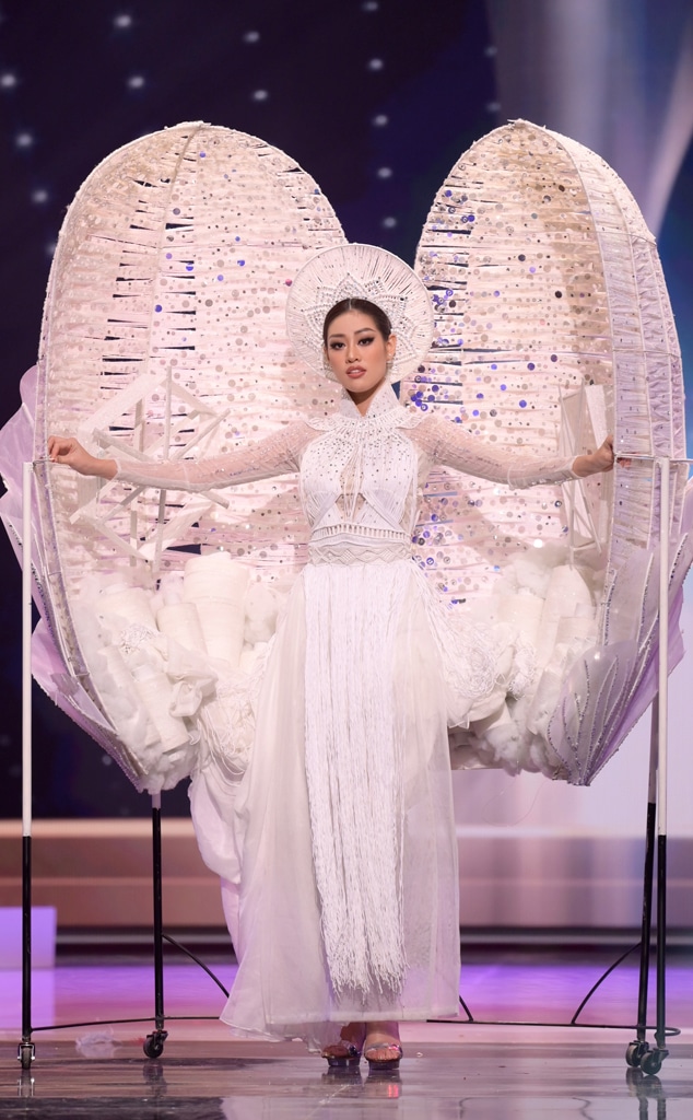 See The Miss Universe 21 Contestants Elaborate Costumes E Online See The Miss Universe 21 Contestants Elaborate Costumes E Online