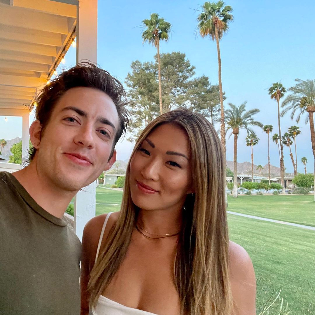 supplere hypotese pige Glee's Jenna Ushkowitz and Kevin McHale Have the Cutest Reunion - E! Online