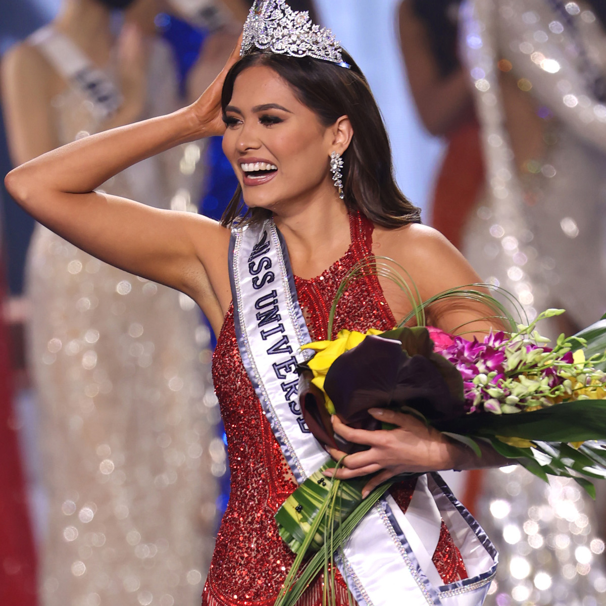 Miss México, Andrea Meza, fue coronada Miss Universo 2021 E! Online