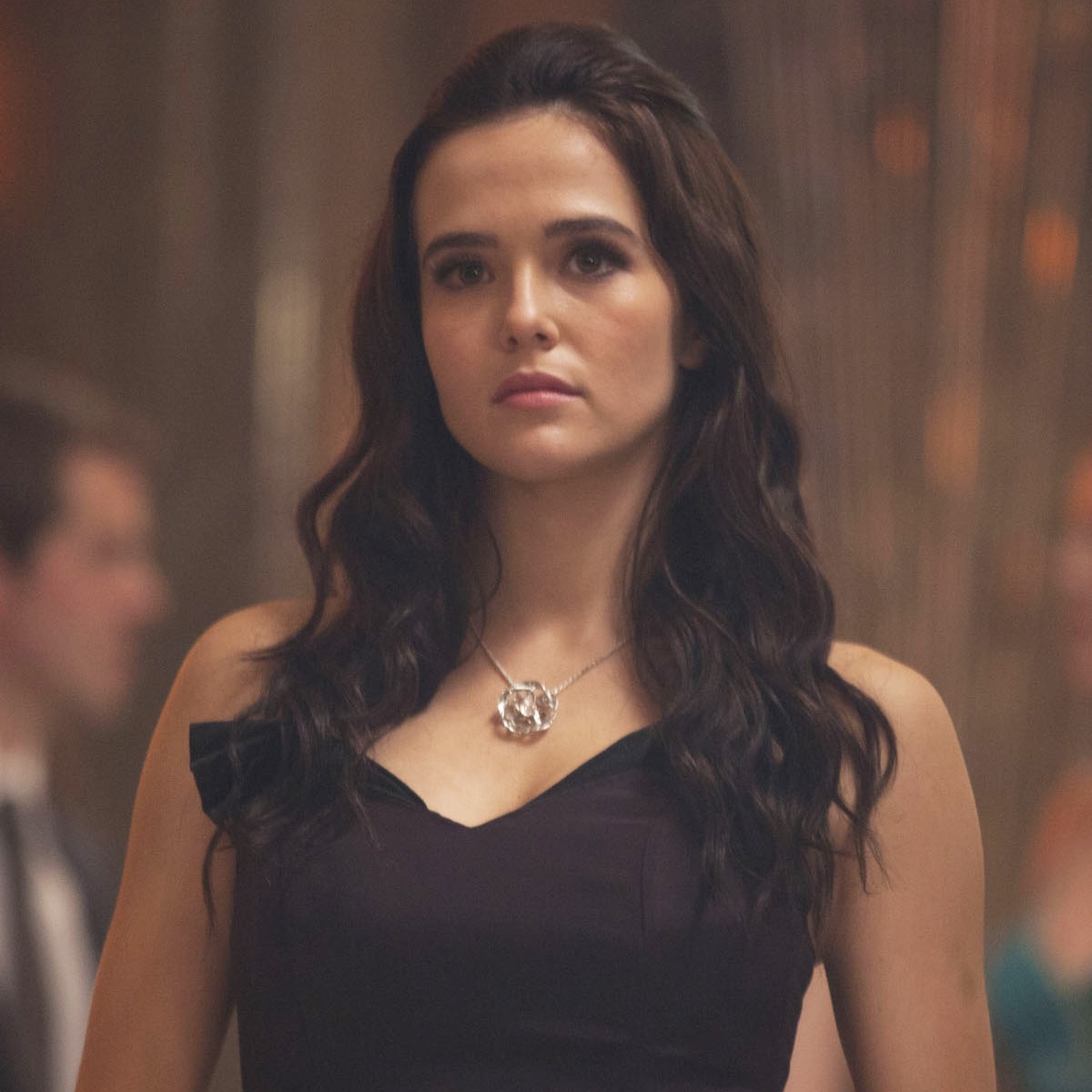 Tvd Creator Is Bringing Vampire Academy To Peacock E Online Tvd Creator Is Bringing Vampire Academy To Peacock E Online