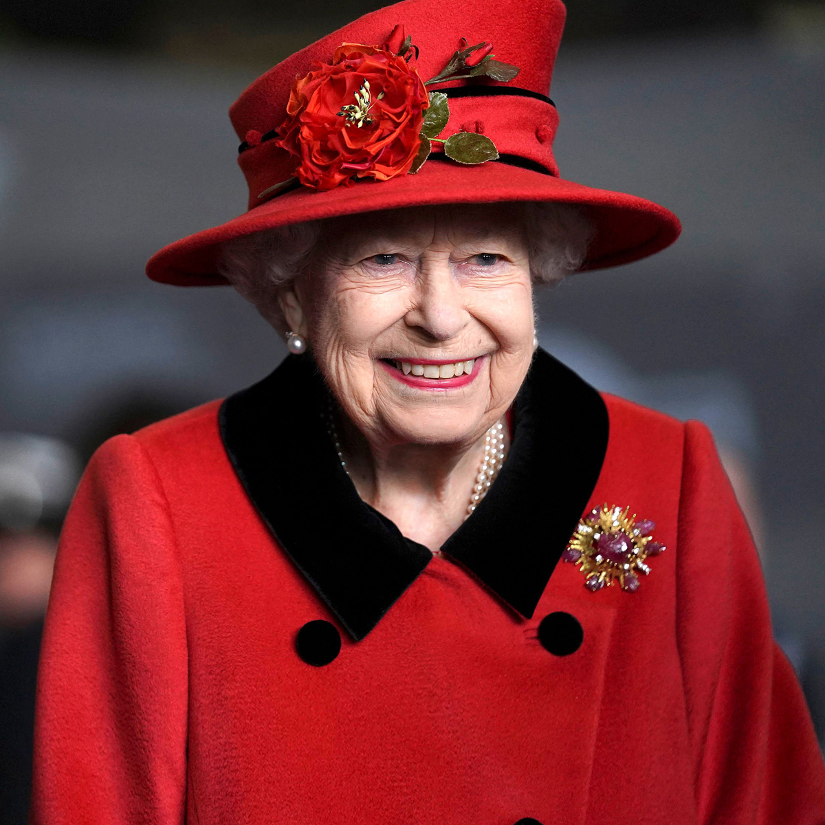 Queen Elizabeth II, Brooch