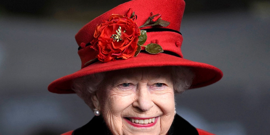 See Queen Elizabeth II Celebrate 96th Birthday in New Photo With Horses - E! Online.jpg