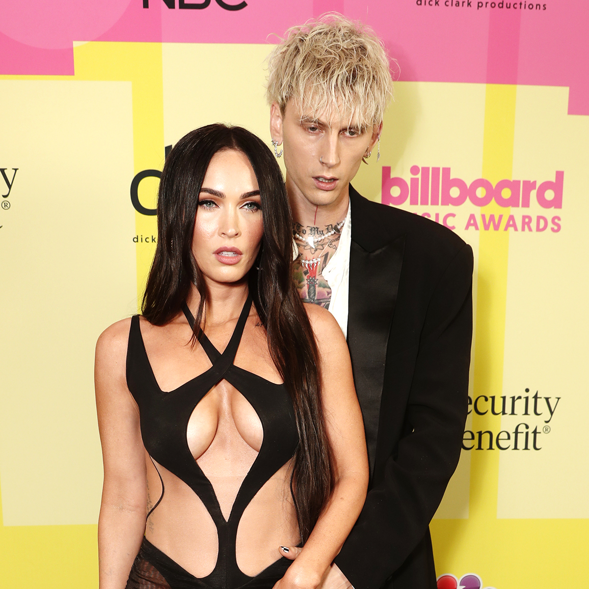 Megan Fox And Machine Gun Kelly S Pda At The Bbmas Is Indescribable E Online Ca