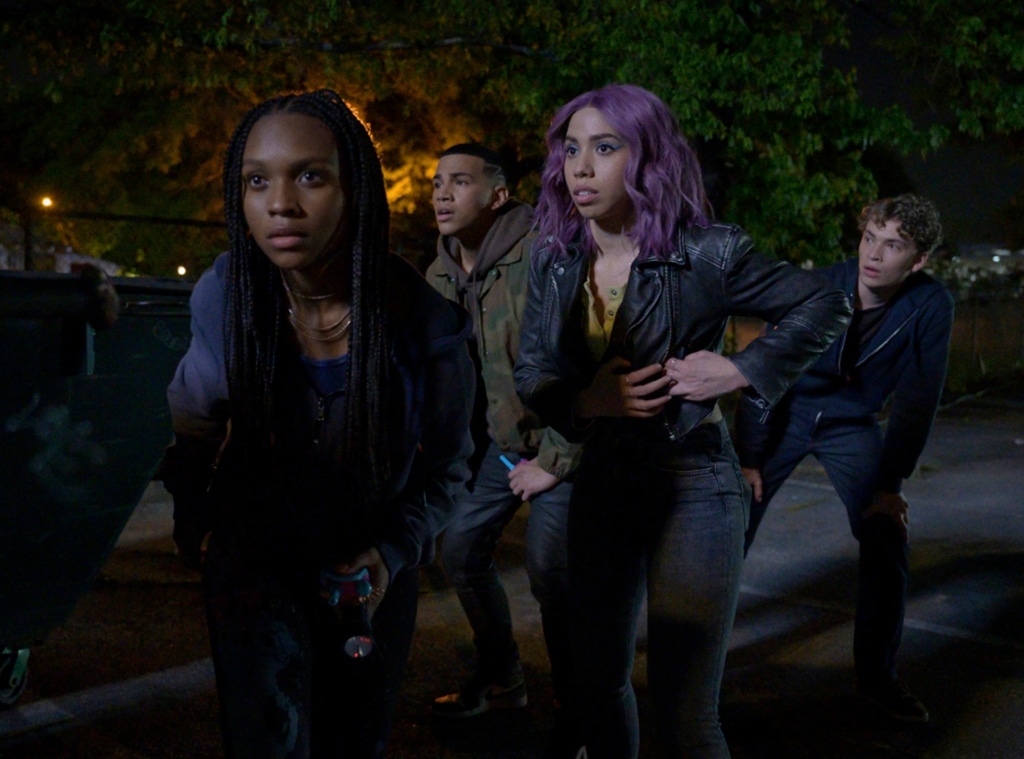 Tvd Creator Is Bringing Vampire Academy To Peacock E Online Tvd Creator Is Bringing Vampire Academy To Peacock E Online