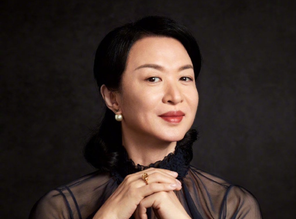 Y así, esta estrella china trans hace historia en el mundo de la moda