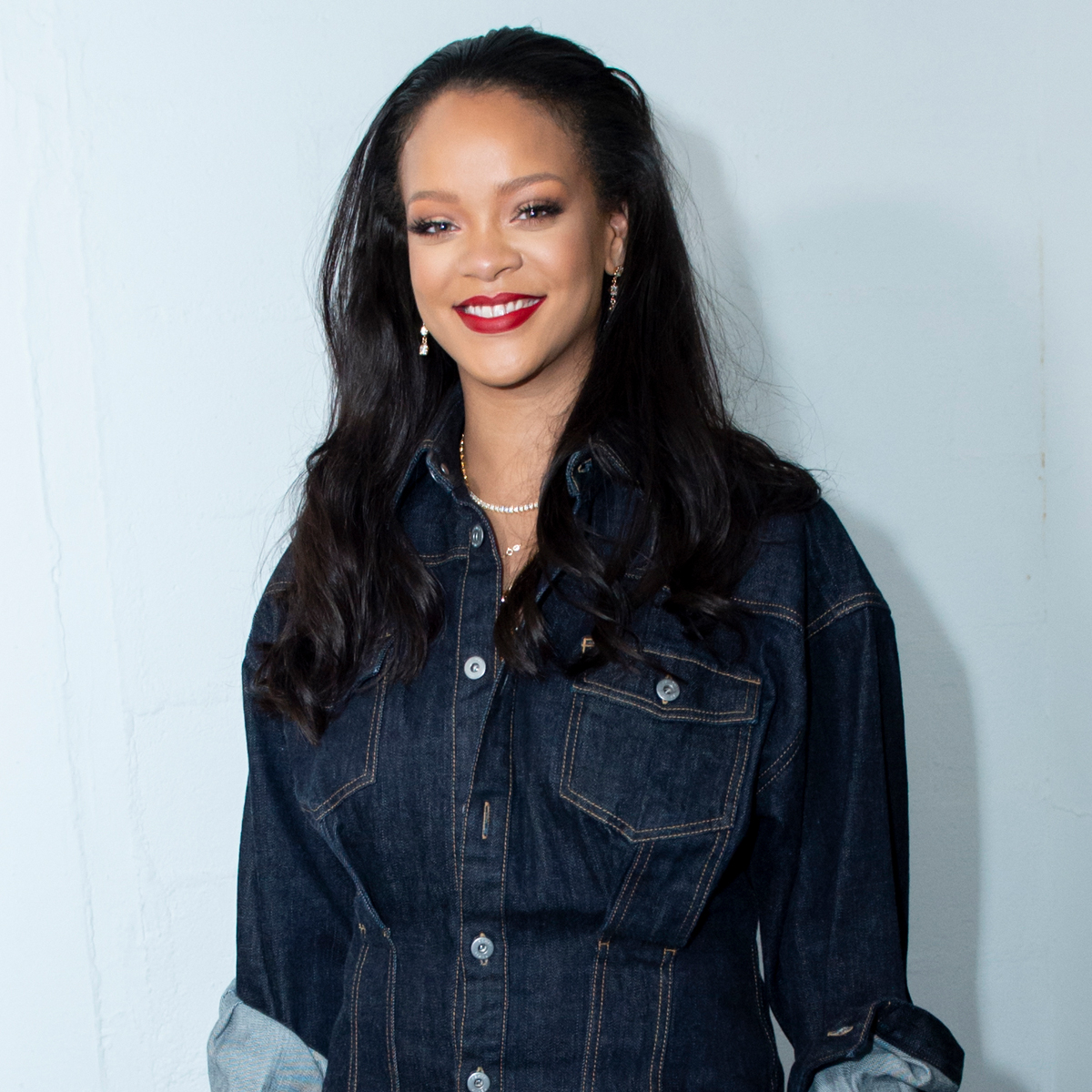 Butt Baring Leggings From Rihanna S Savage X Fenty Line Spark Social Media Debate E Online Forbes Talk