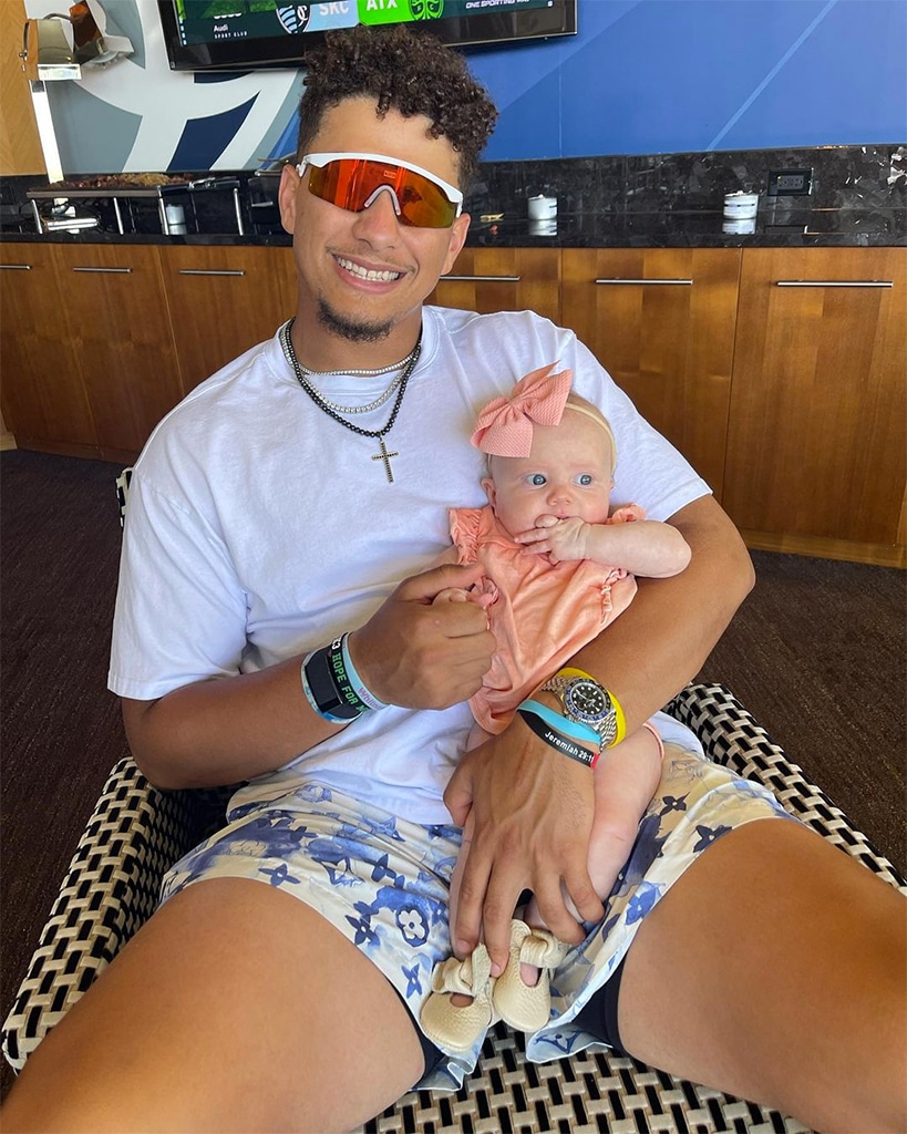 Proof Patrick Mahomes and Brittany Mahomes' Newborn Baby Girl Is Already Kansas City Royalty - News