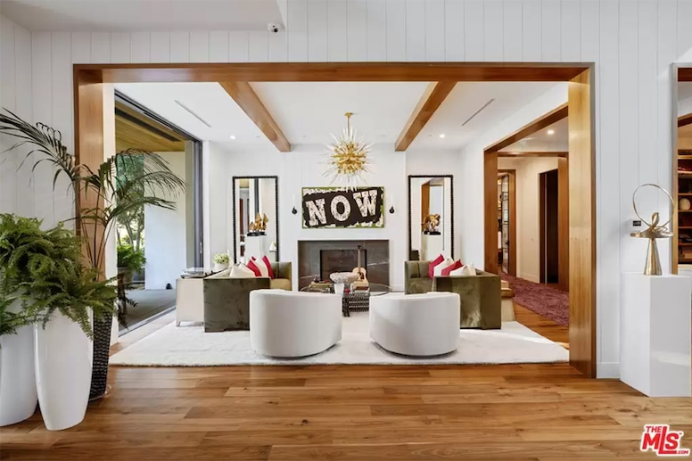 Joe Jonas, Sophie Turner, L.A. Home