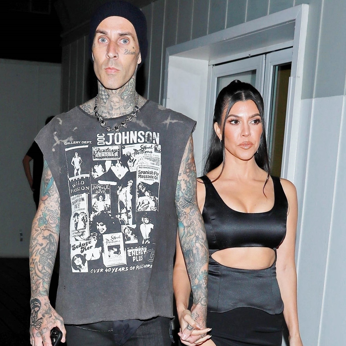 Um Did Travis Barker Cut Kourtney Kardashian s Hair See Her Photo