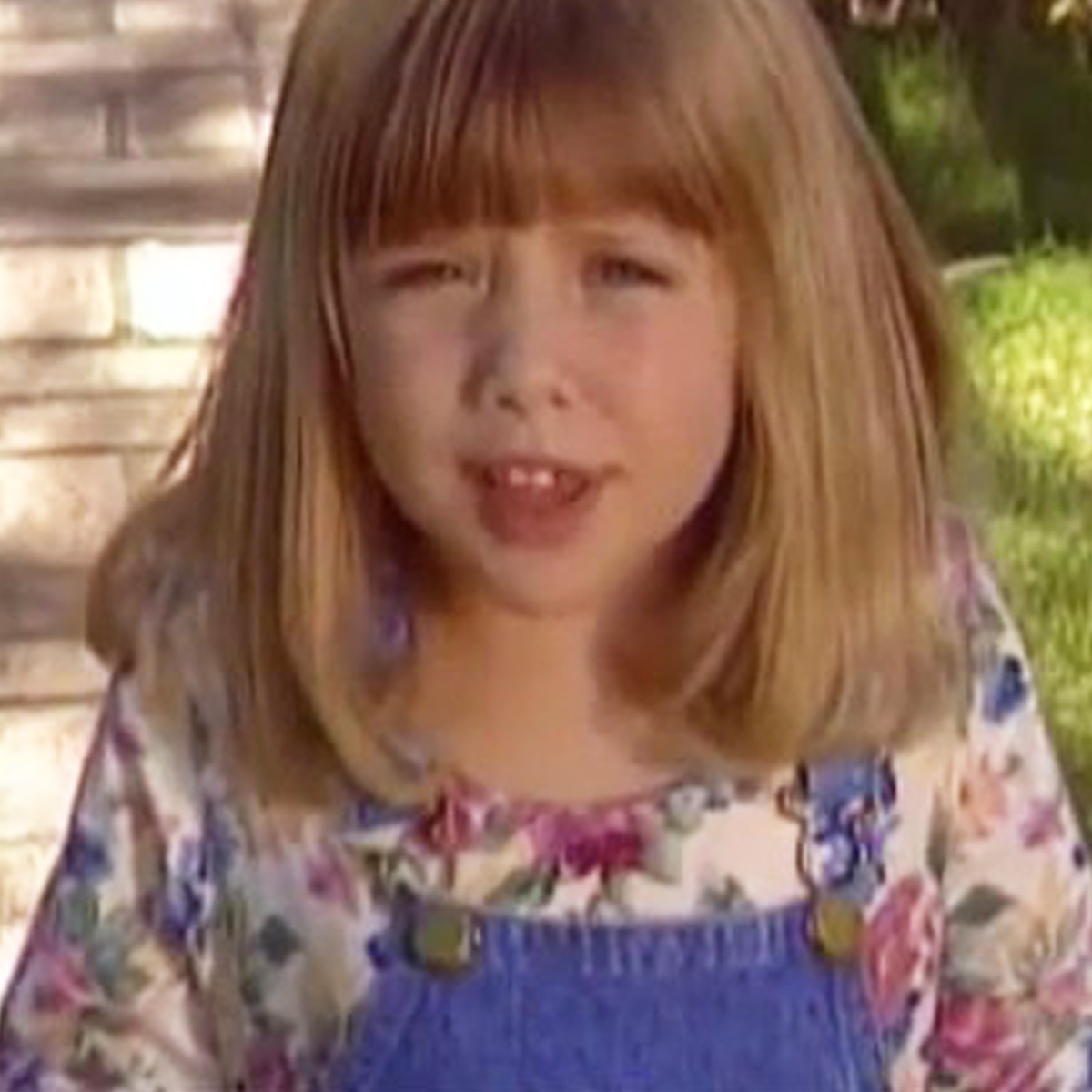 Lizzie Olsen, The Case of Thorn Mansion, Olsen Twins bday