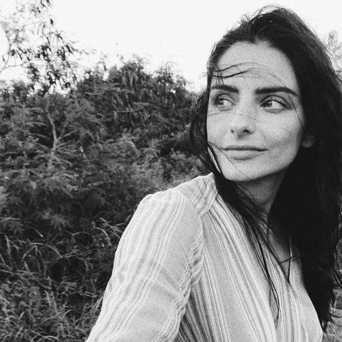 Aislinn Derbez Muestra Su Emocion Por Una Proxima Boda En La Familia E Online Latino Mx Aislinn Derbez Muestra Su Emocion Por Una Proxima Boda En La Familia E Online Latino Mx