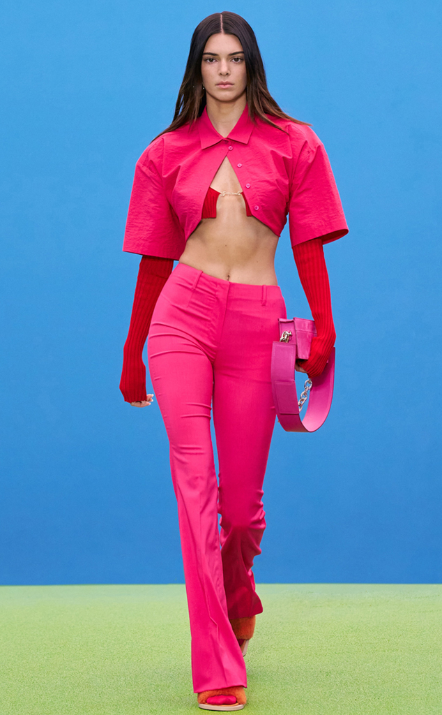 https://akns-images.eonline.com/eol_images/Entire_Site/202161/rs_634x1024-210701074453-634-Kendall_Jenner-Jacquemus-Collection_Fall_2021-gj.jpg?fit=around%7C634:1024&output-quality=90&crop=634:1024;center,top
