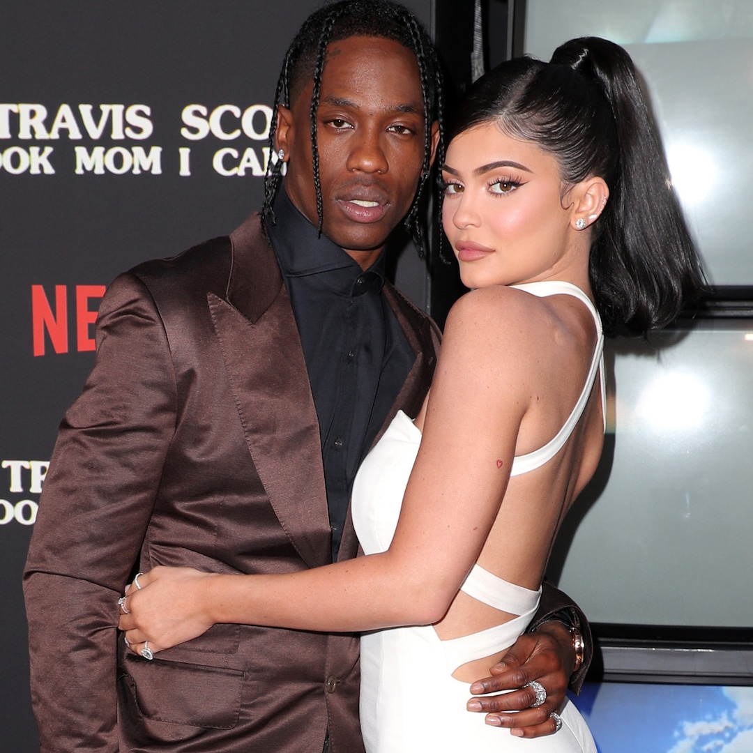Kylie Jenner Shares First Full Photo of Her and Travis Scott's Baby Boy - E! NEWS