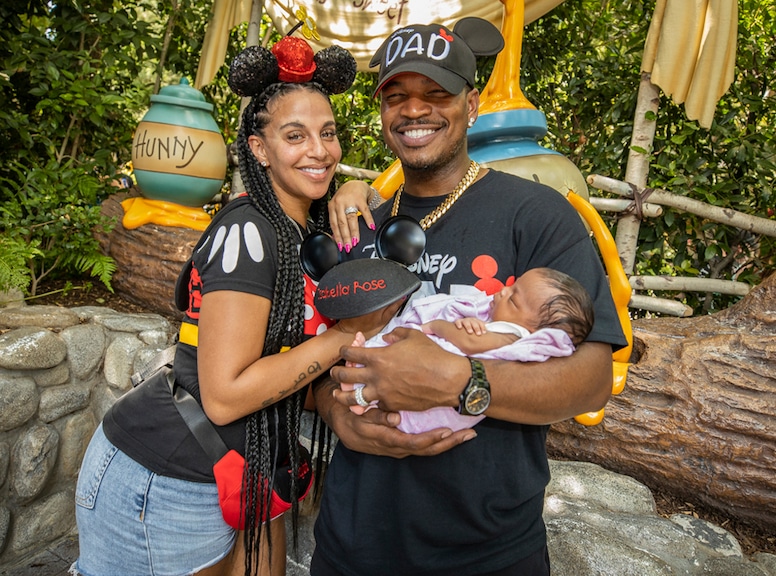 Photos From Stars At Disneyland Disney World E Online Ca Photos From Stars At Disneyland Disney World E Online Ca