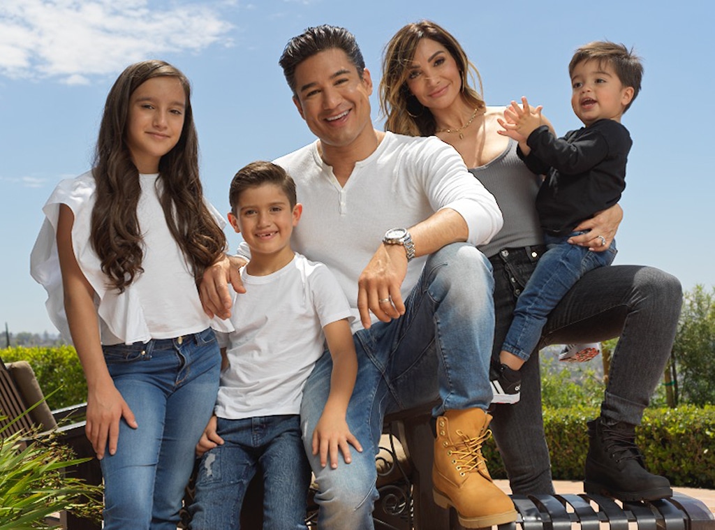 Ecomm: Mario Lopez DSW