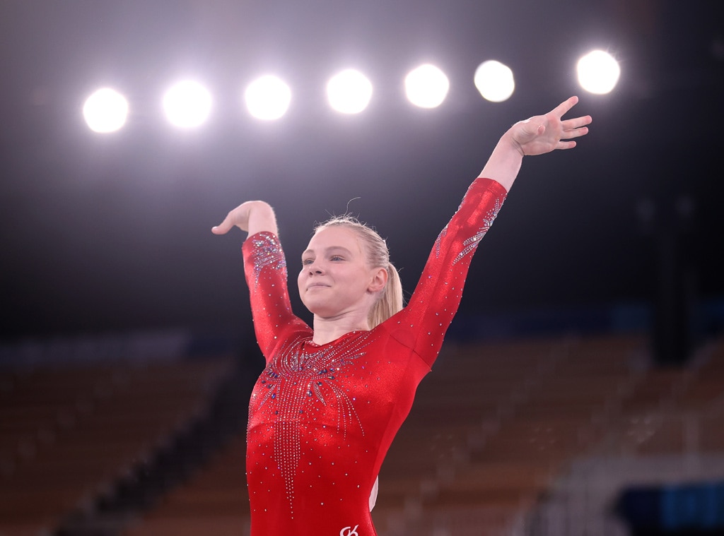 Cómo la gimnasta olímpica Jade Carey supera la batalla con los "Twisties"