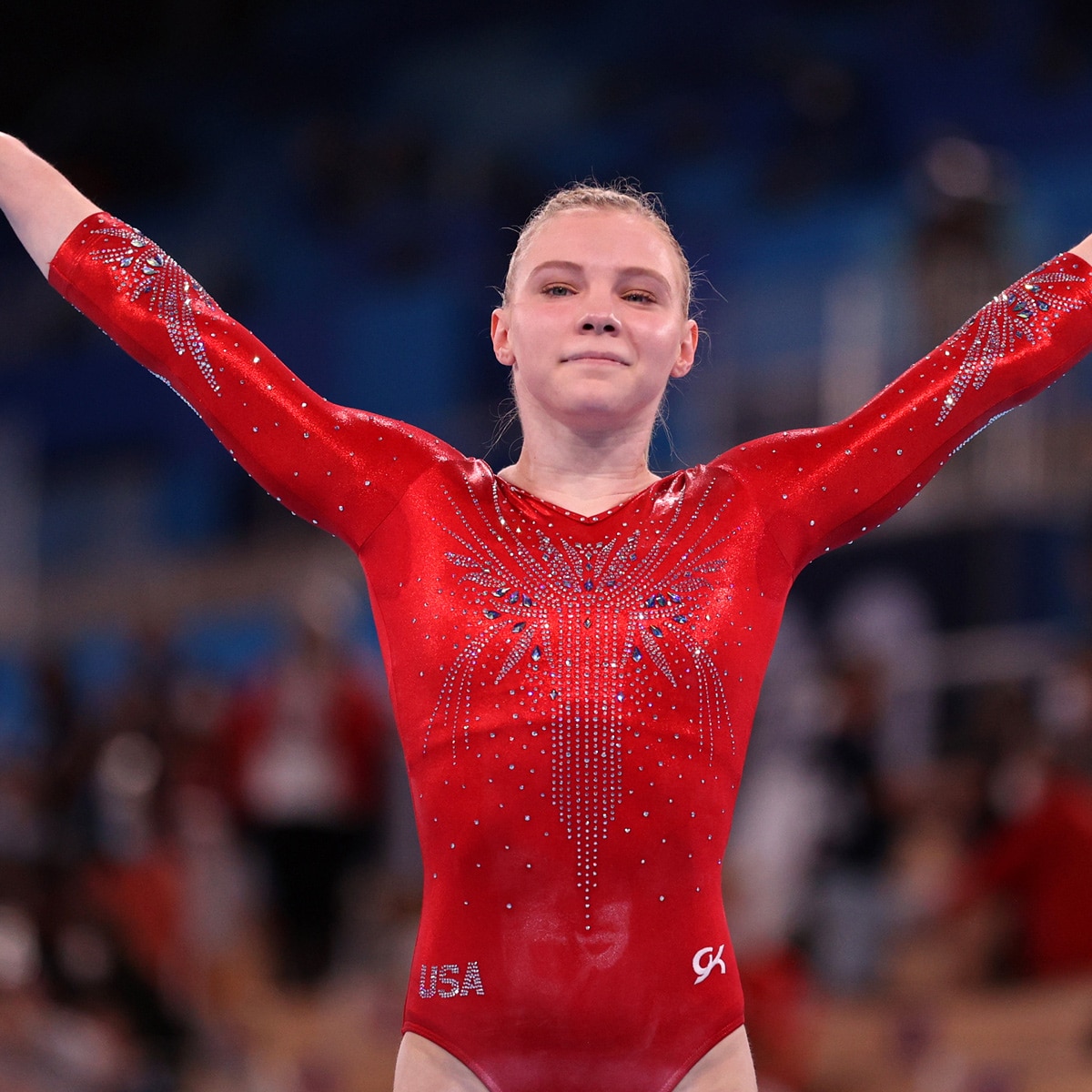 La gimnasta Jade Carey comparte por qué se cayó durante la rutina del suelo