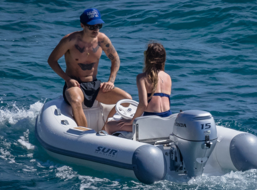 Olivia Wilde and Harry Styles Wore Coordinated, Beach-Ready Looks in Italy