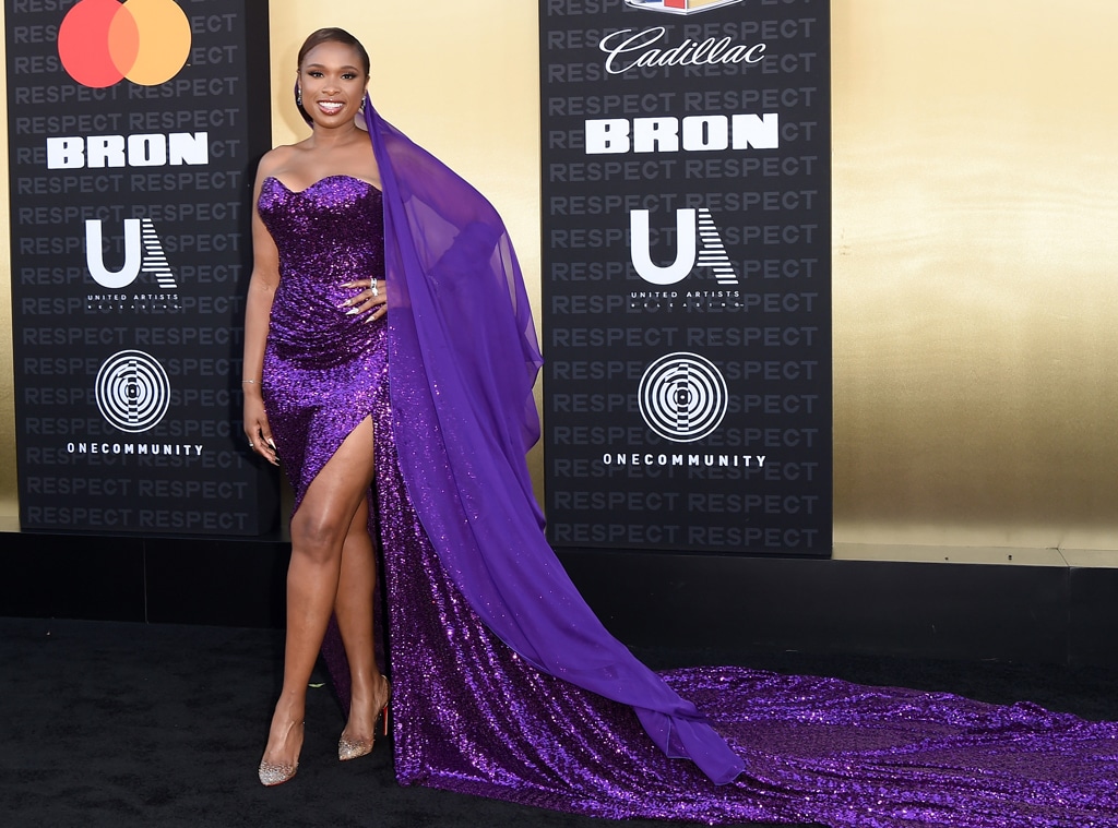 Jennifer Hudson's Jaw-Dropping Purple Gown Is a Regal Must-See Jennifer Hudson's Jaw-Dropping Purple Gown Is a Regal Must-See