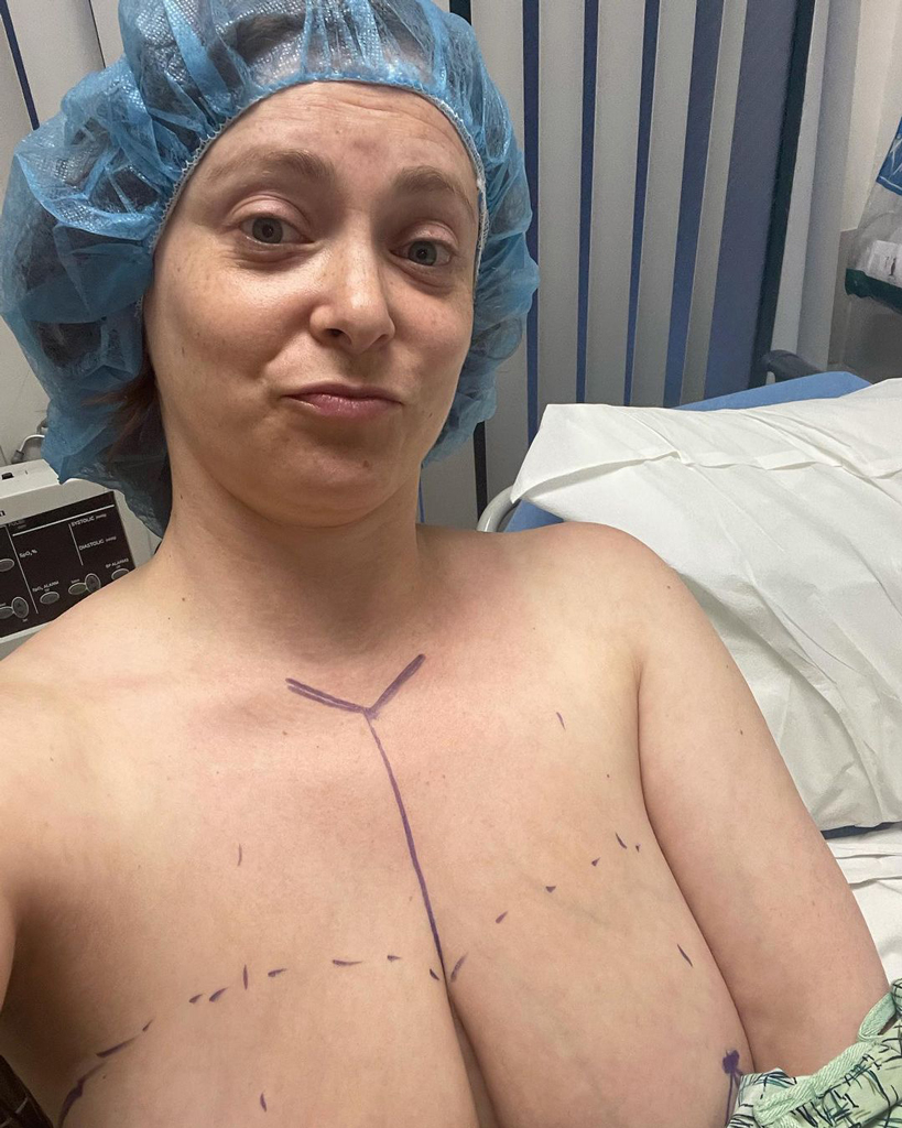 A man had a girlfriend with huge tits and now his current