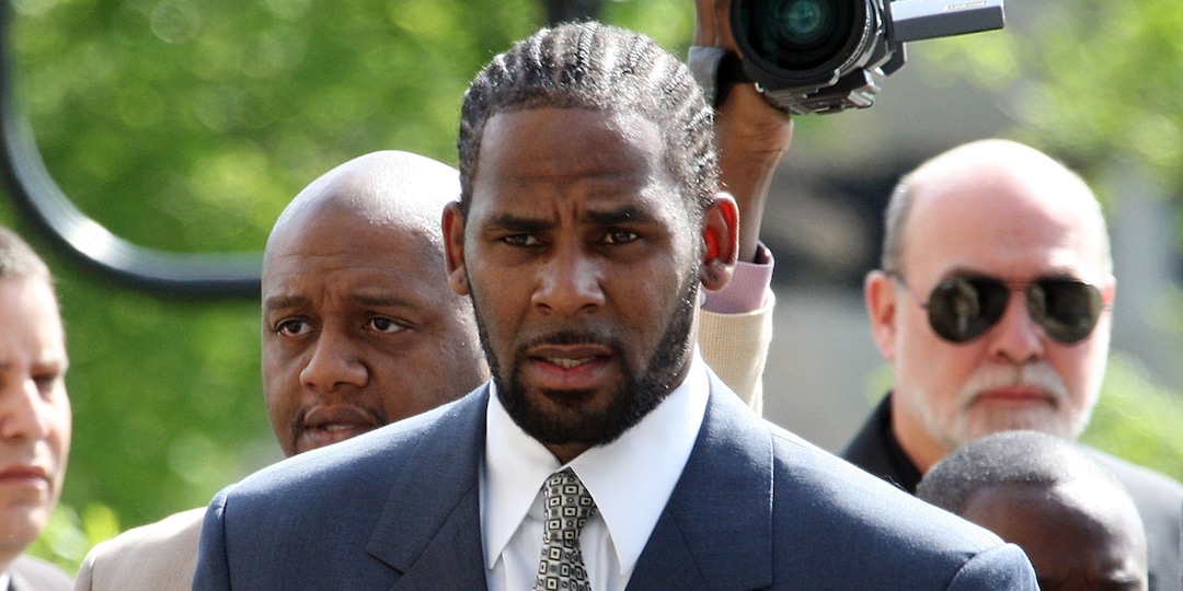 R. Kelly Sentenced to 30 Years in Prison for Sex Trafficking Case - E! Online.jpg