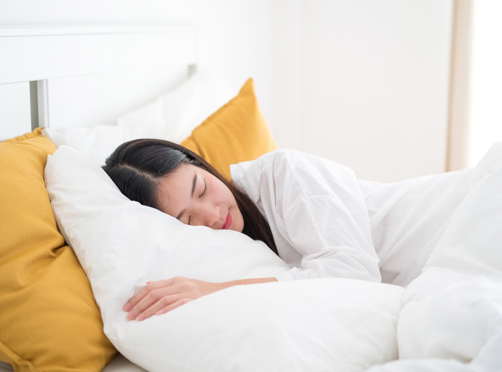 E-Comm: Grown-Up Bedroom Essentials, Woman Sleeping, Stock