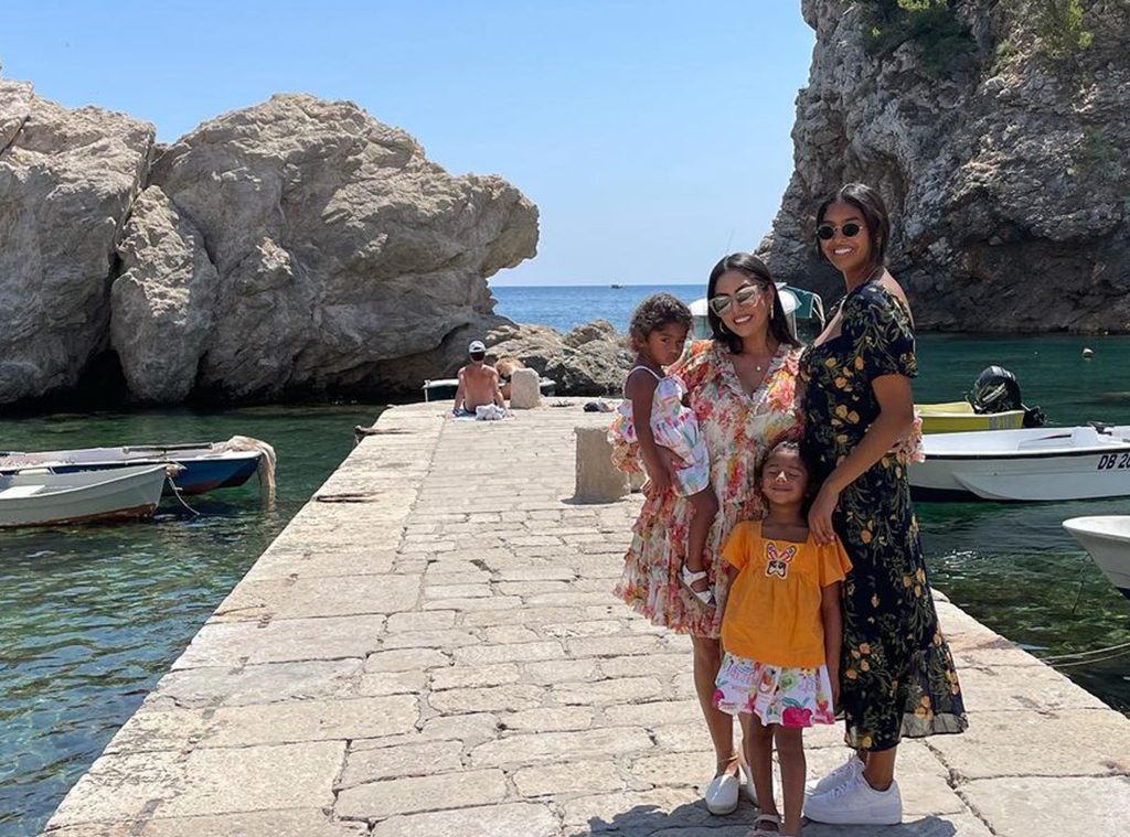 Vanessa Bryant's Rare Public Outing With 3 of Her Daughters: Photos –  SheKnows