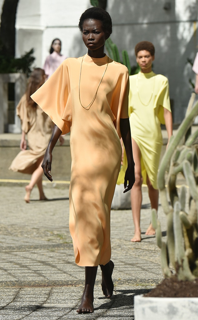 Every Look You Need To See From Fashion Week Spring Summer 2022 E Online Raleigh Fashion Week 2022