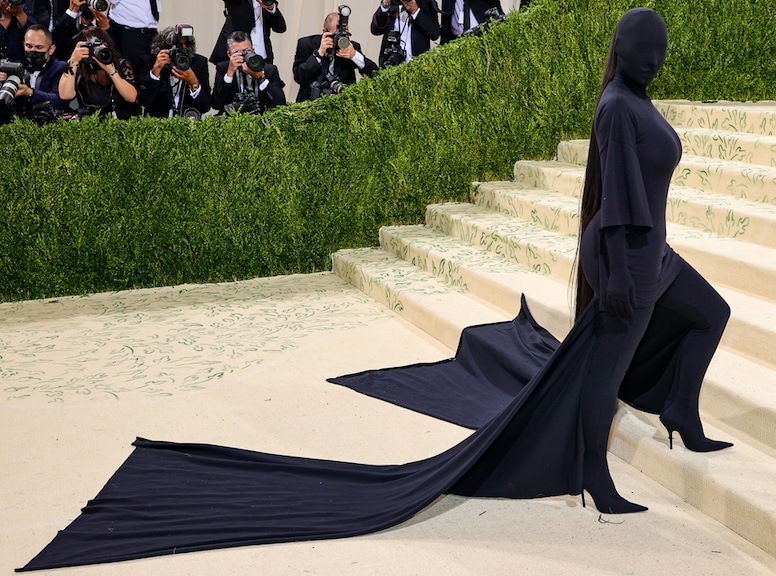 Kim Kardashian, 2021 Met Gala, Red Carpet Fashion