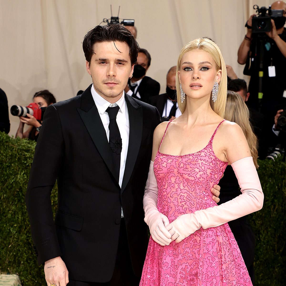 Why Nicola Peltz "Did Not Like" Brooklyn Beckham at First - E! Online