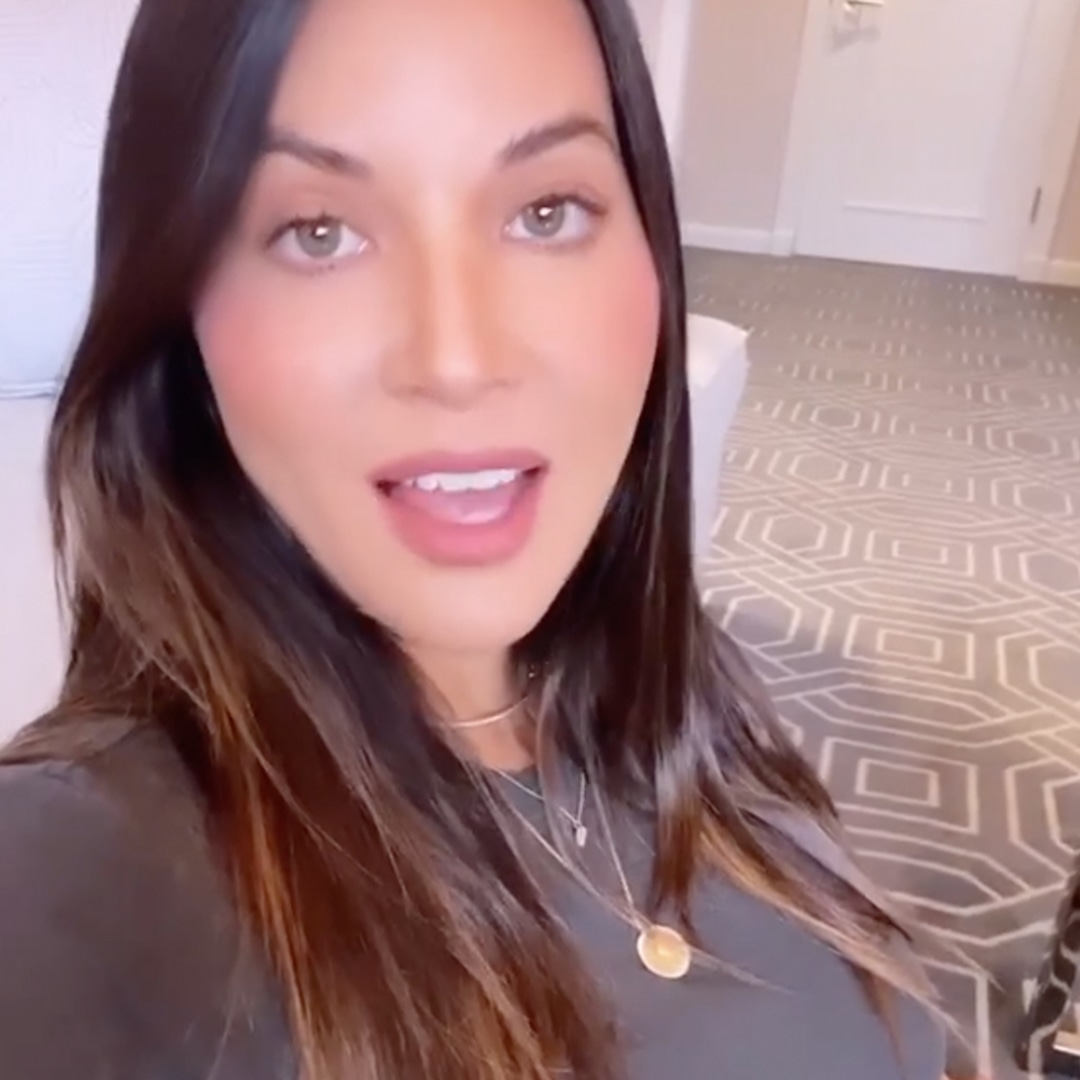 Olivia Munn Debuts Her Baby Bump Nearly 2 Weeks After John Mulaney Announced Pregnancy - E! NEWS