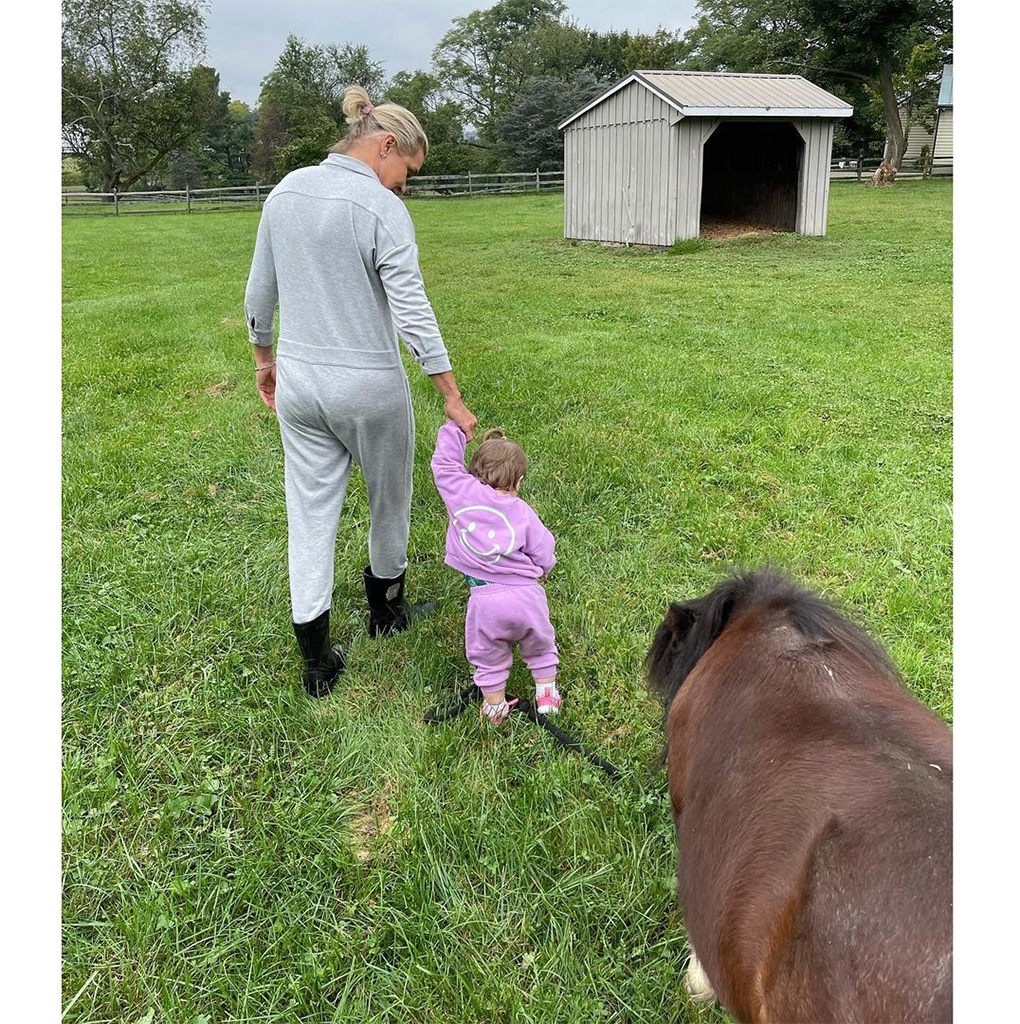 Yolanda Hadid, Khai
