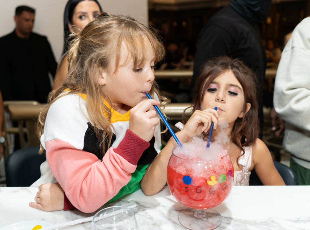 Photos from Scott Disick and Kids' Sweet Family Night Out in Vegas