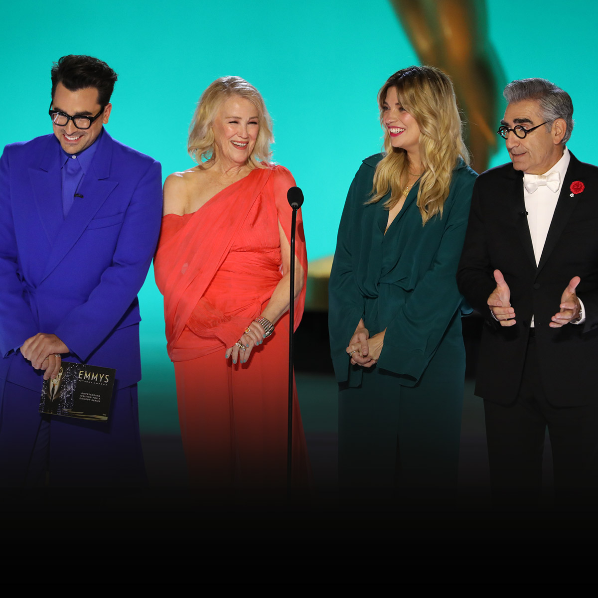 Schitt's Creek Cast Jokingly Flubs Their Reunion at 2021 Emmys - E! Online