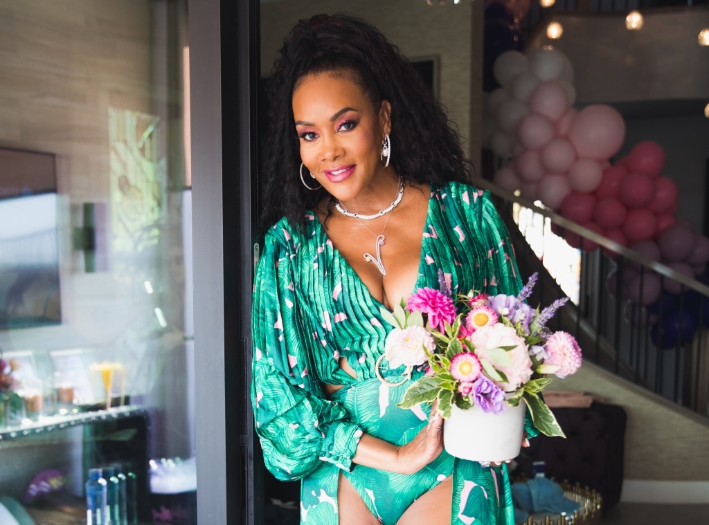 EComm, Vivica A. Fox, Can't Live Without