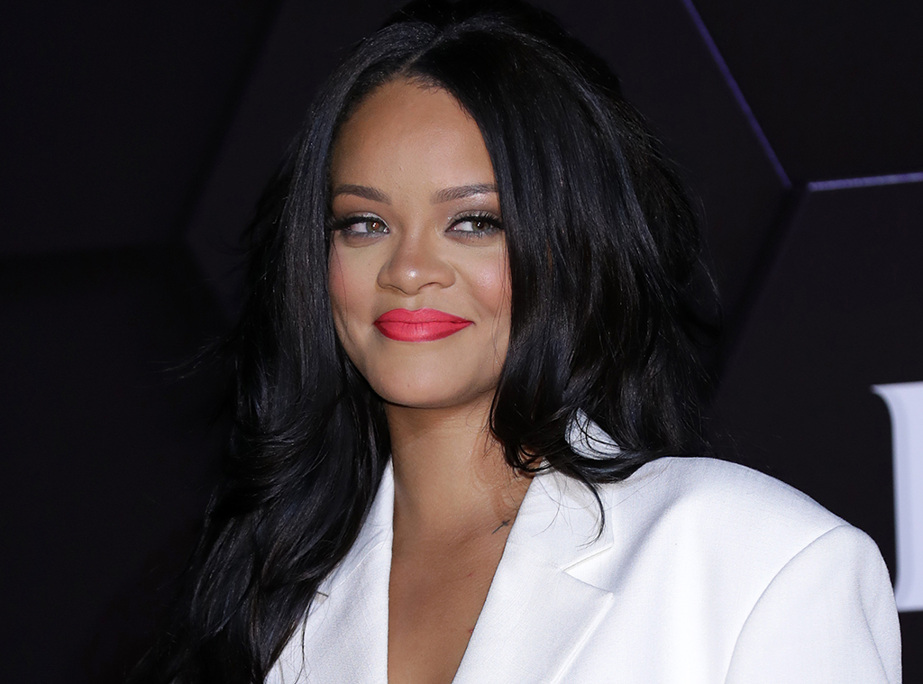E-comm: Rihanna Fenty Beauty Sale
