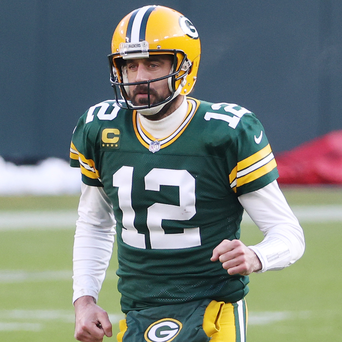 95 Percent of the Article, Absolute Complete Horsesh*t”: Aaron Rodgers  Lambasts Media and Carefully Guards Teammates Over Calling Hand Signals  That Packers Barely Know - EssentiallySports