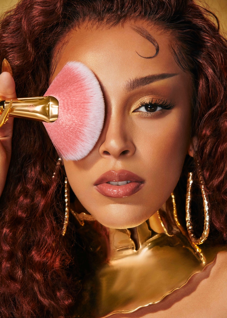 E-Comm: Doja Cat Makeup Launch