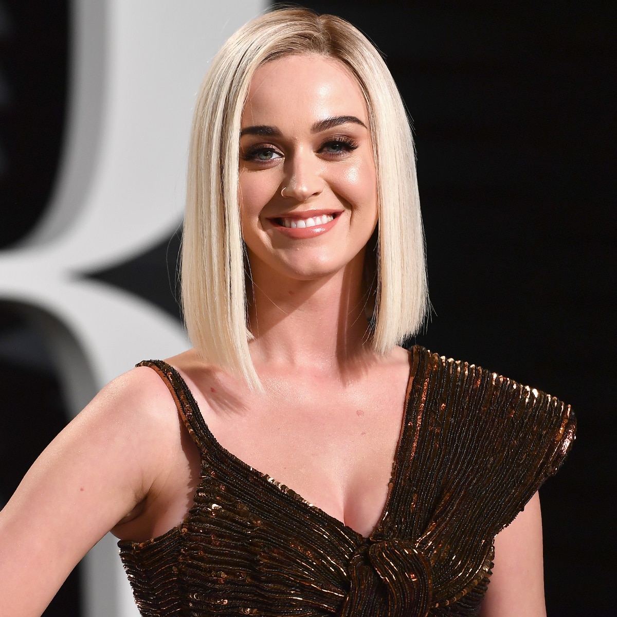 Katy Perrys Platinum Blond Pixie Cut Wasnt Entirely by Choice  Glamour