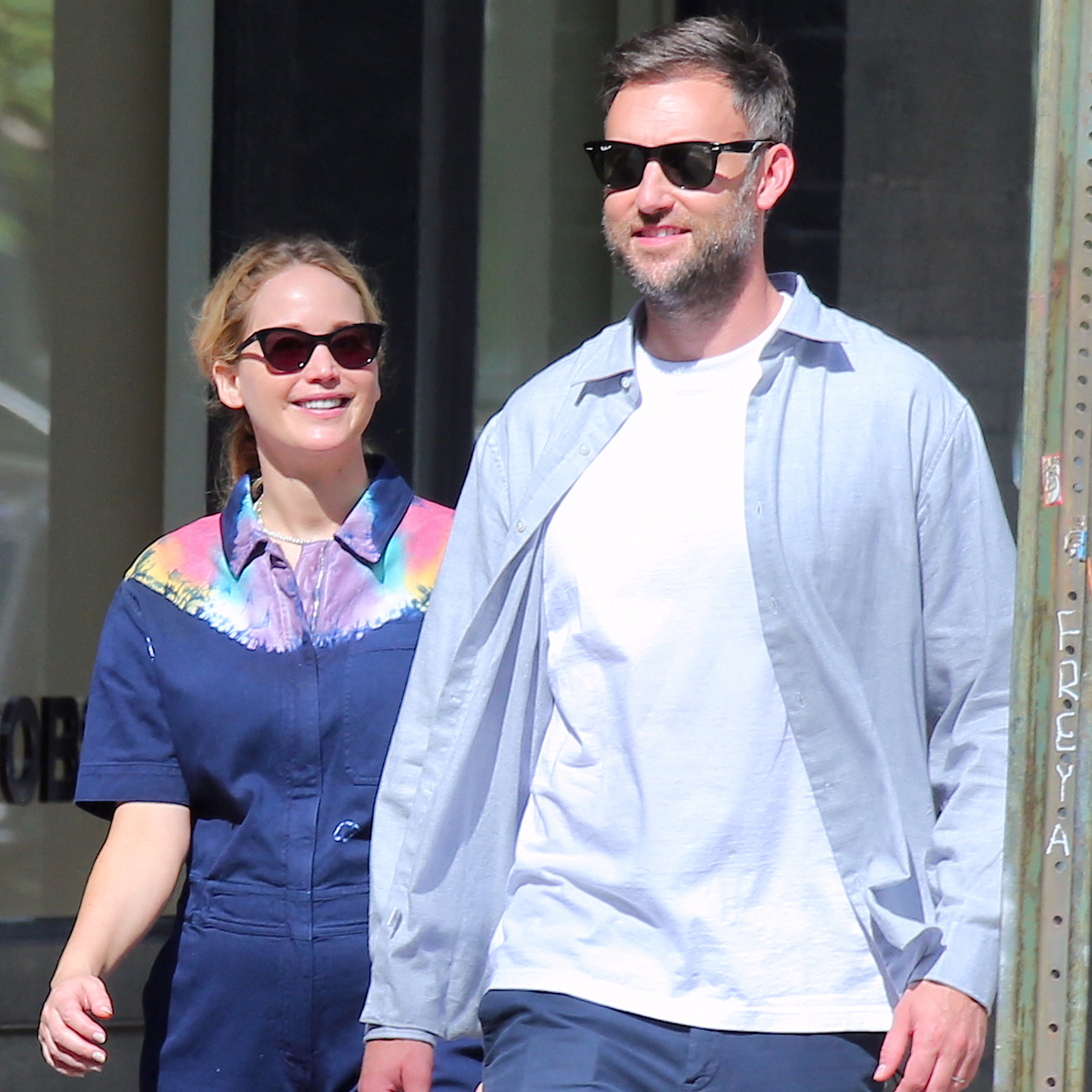 Pregnant Jennifer Lawrence & Cooke Maroney Look in Love During Outing