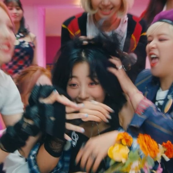 TWICE lança seu primeiro single em inglês, 'The Feels' - E! Online Brasil