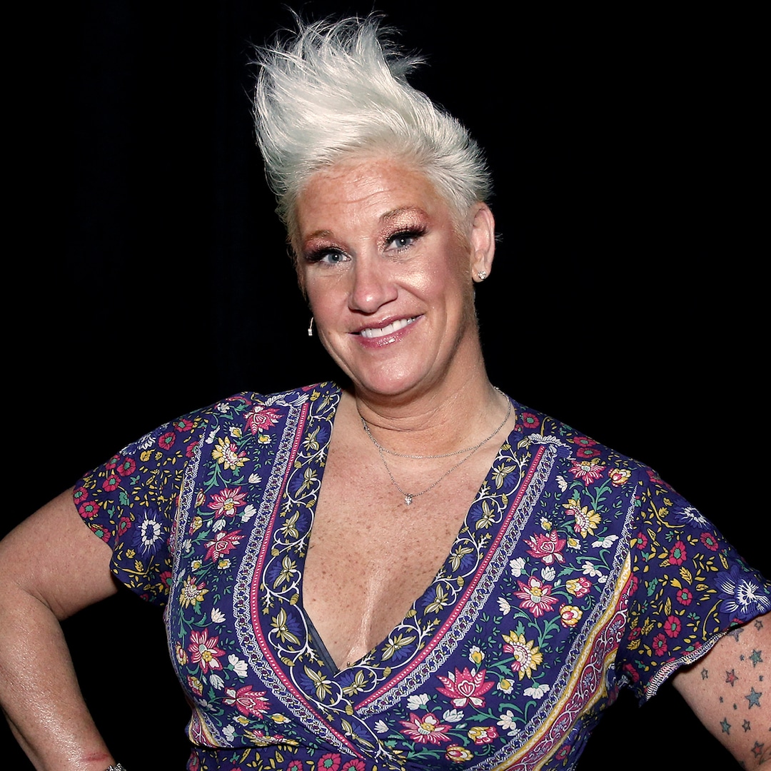 Food Network Star Anne Burrell Is Married to Stuart Claxton