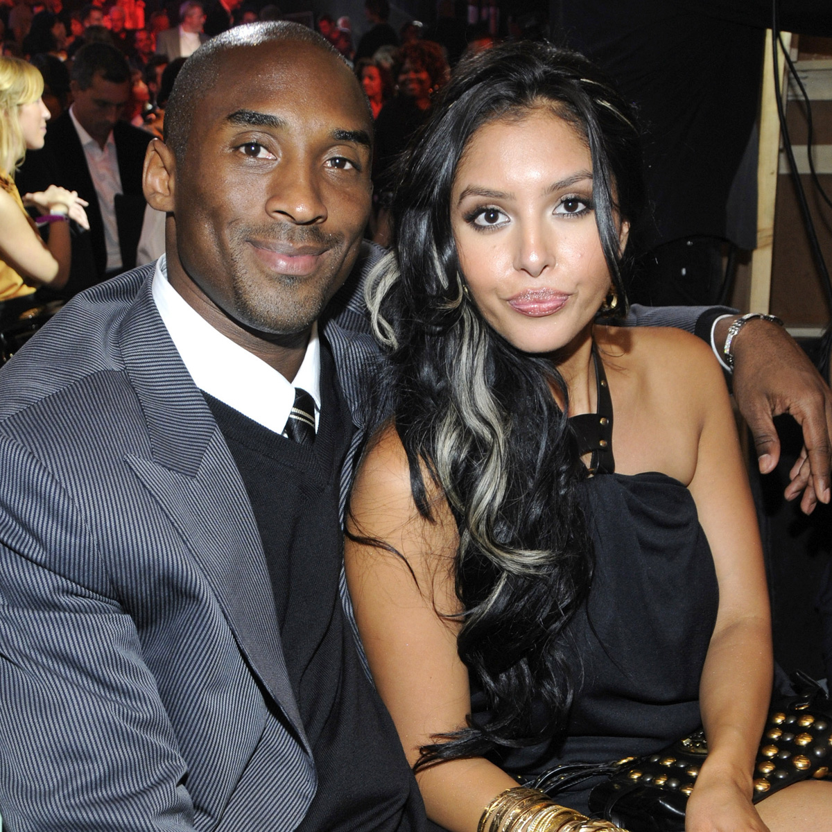 Vanessa Bryant cries after witness says he was shown Kobe crash photos