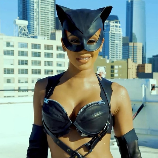 halle berry catwoman outfit