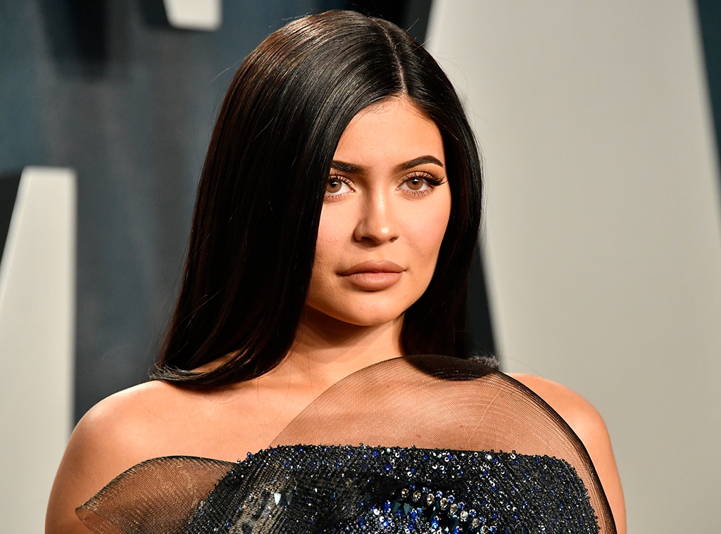E-comm: Kylie Jenner Candle