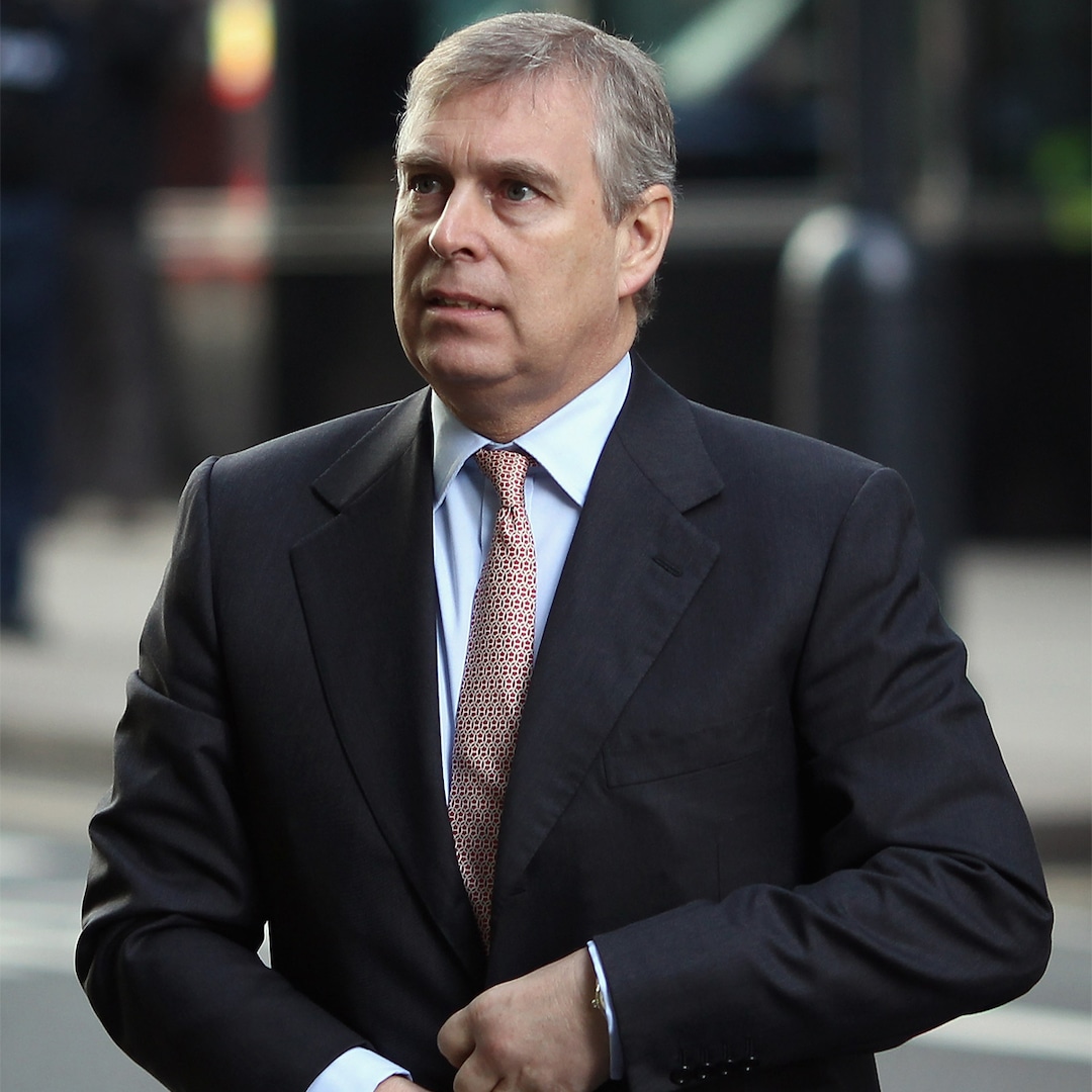 Появиха се повече подробности относно обвиненията отправени срещу принц Андрю В