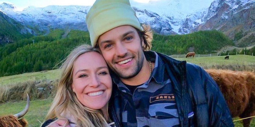 Snowboarders Jamie Anderson and Tyler Nicholson Are Engaged Ahead of 2022 Beijing Olympics - E! Online.jpg