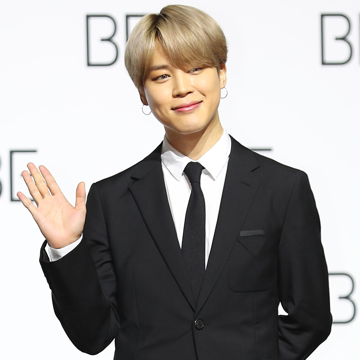 Bts Jimin Undergoes Appendicitis Surgery Tests Positive For Covid 19 E Online Bts Jimin Undergoes Appendicitis Surgery Tests Positive For Covid 19 E Online